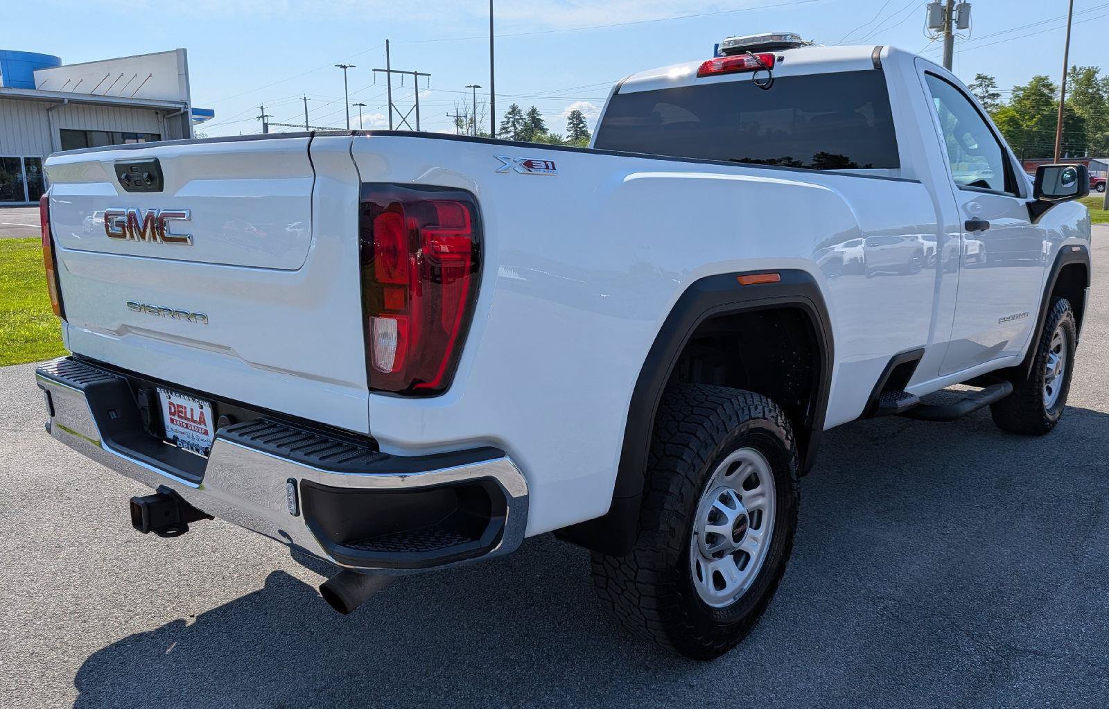 Used 2022 GMC Sierra 3500 Pro w/ Convenience Package AWD/4WD image 7
