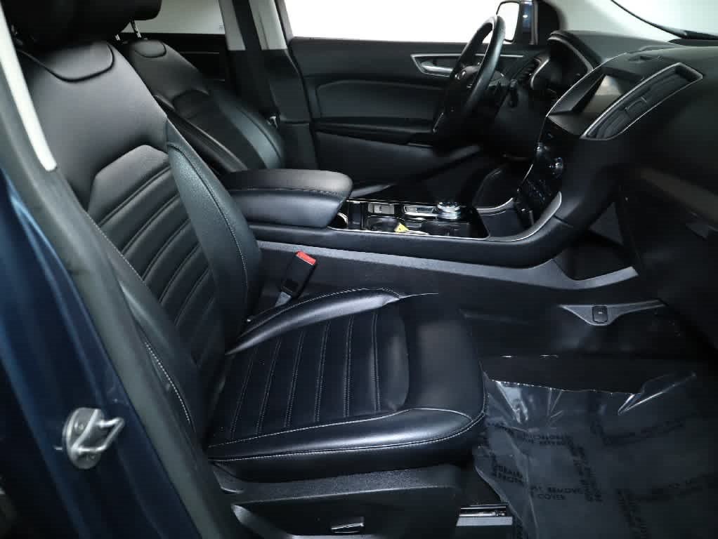 Used 2019 Ford Edge SEL w/ Equipment Group 201A AWD/4WD image 32