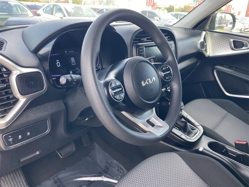 Used 2024 Kia Soul LX w/ Option Group 015 image 19