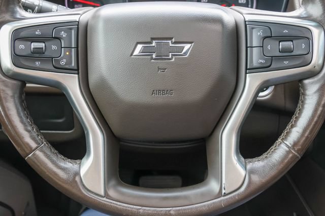 Used 2021 Chevrolet Tahoe Z71 w/ Luxury Package AWD/4WD image 26