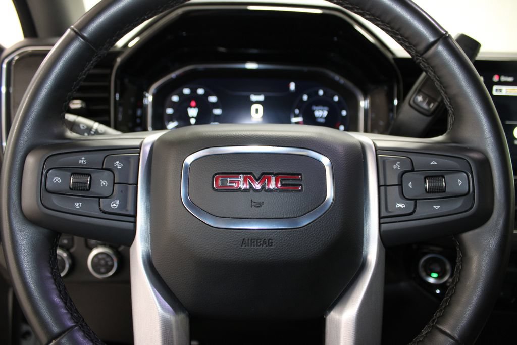Used 2025 GMC Sierra 1500 SLT AWD/4WD image 45