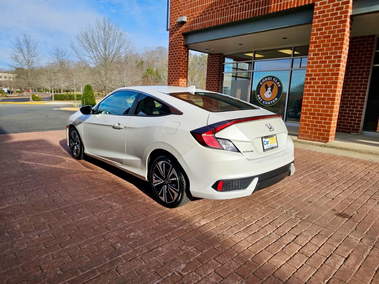 Used 2018 Honda Civic EX-T image 2