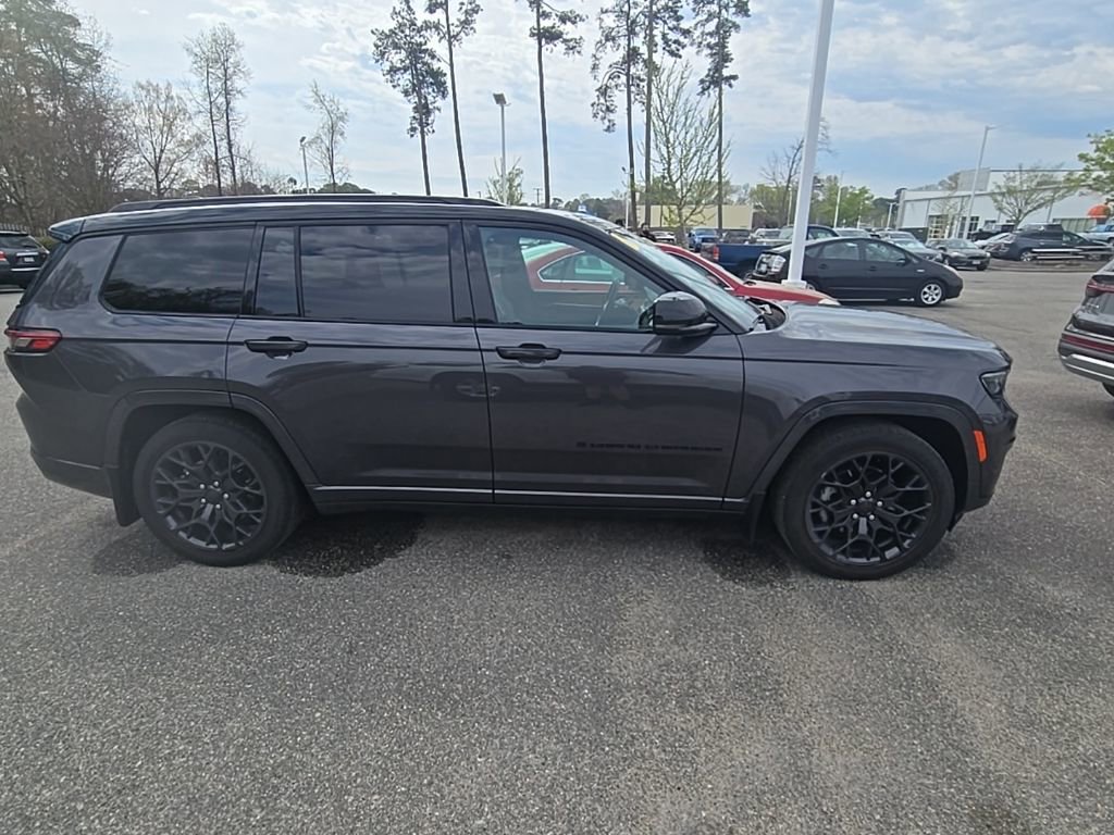 Used 2023 Jeep Grand Cherokee L Summit image 4