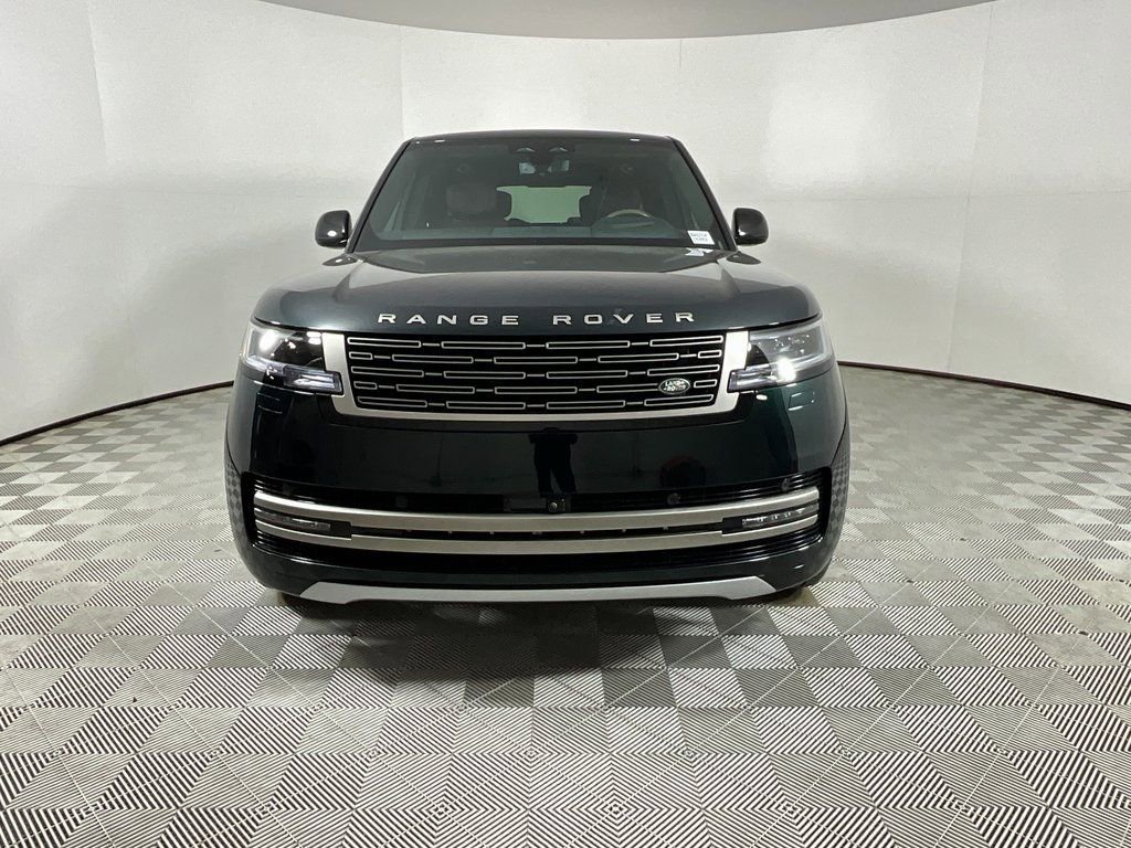 Used 2025 Land Rover Range Rover Long Wheelbase Autobiography image 7