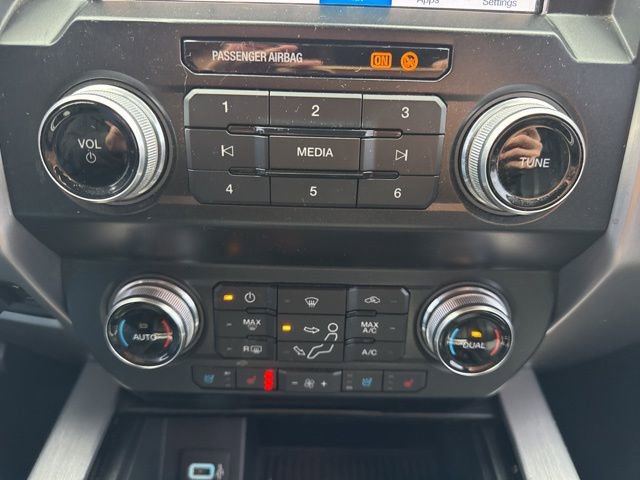 Certified 2019 Ford F250 Platinum w/ Platinum Ultimate Package image 29