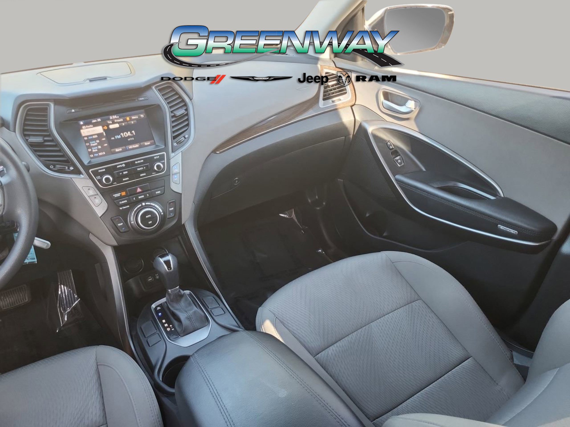 Used 2017 Hyundai Santa Fe Sport image 14