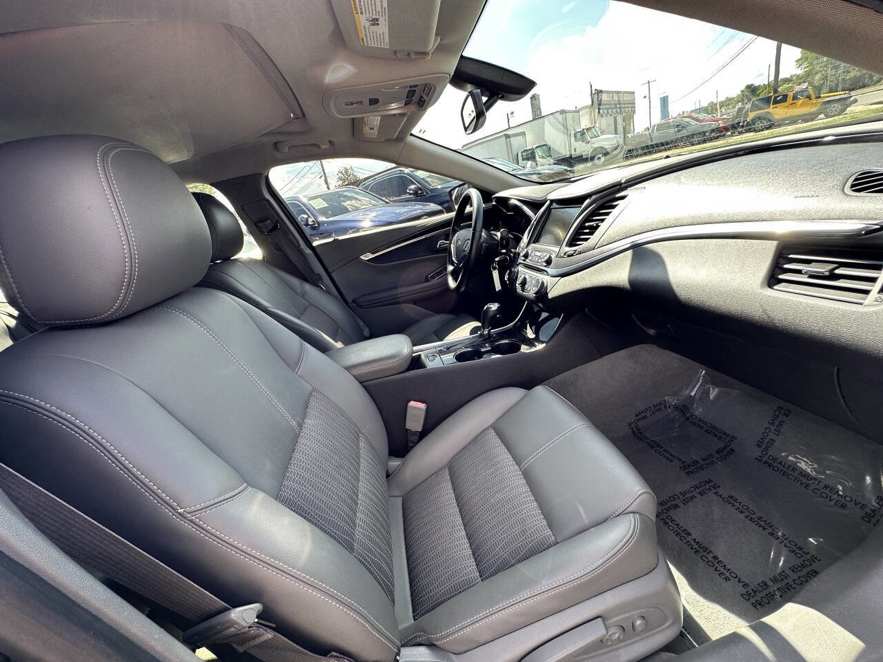 Used 2014 Chevrolet Impala LT w/ Convenience Package FWD image 12