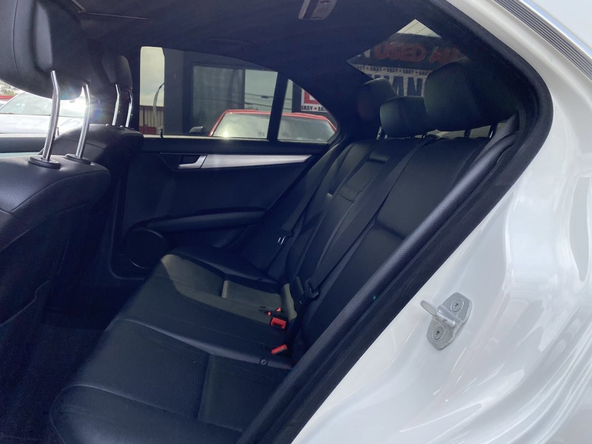 Used 2013 Mercedes-Benz C 250 Luxury image 37