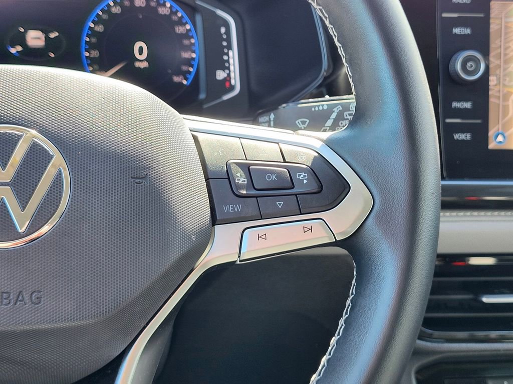 Used 2022 Volkswagen Taos SEL image 27