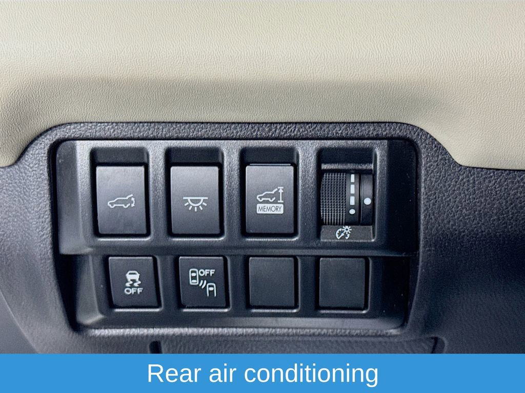 Used 2022 Subaru Ascent Limited w/ Technology Package image 12