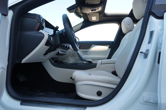 Used 2023 Mercedes-Benz CLA 250 image 20