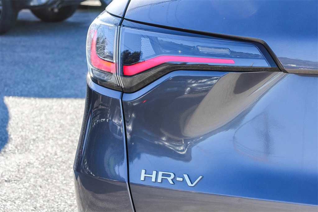 Used 2023 Honda HR-V EX-L image 11