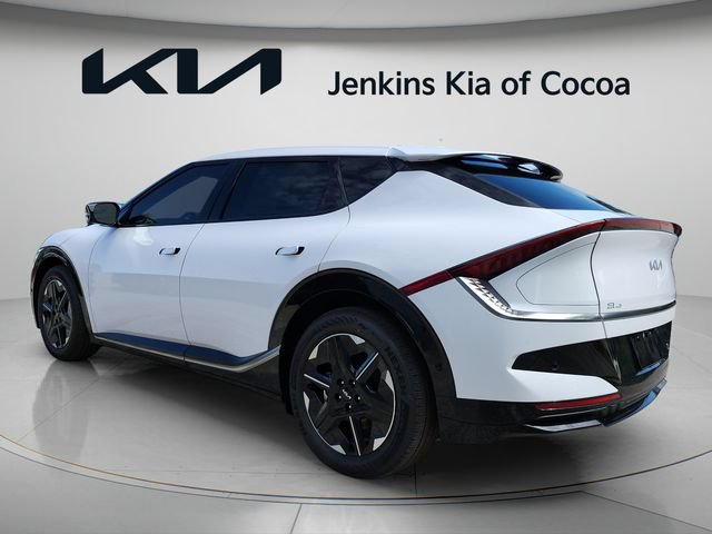 New 2026 Kia EV6 Wind RWD image 7