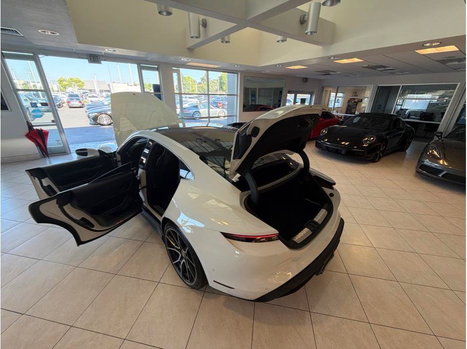 Used 2024 Porsche Taycan 4S AWD/4WD image 29