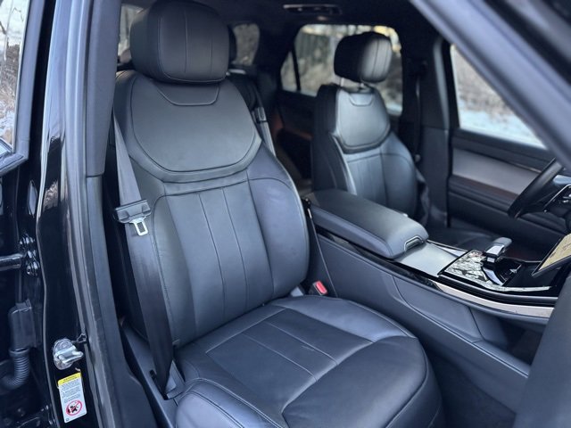 Used 2025 Land Rover Range Rover Sport SE image 20