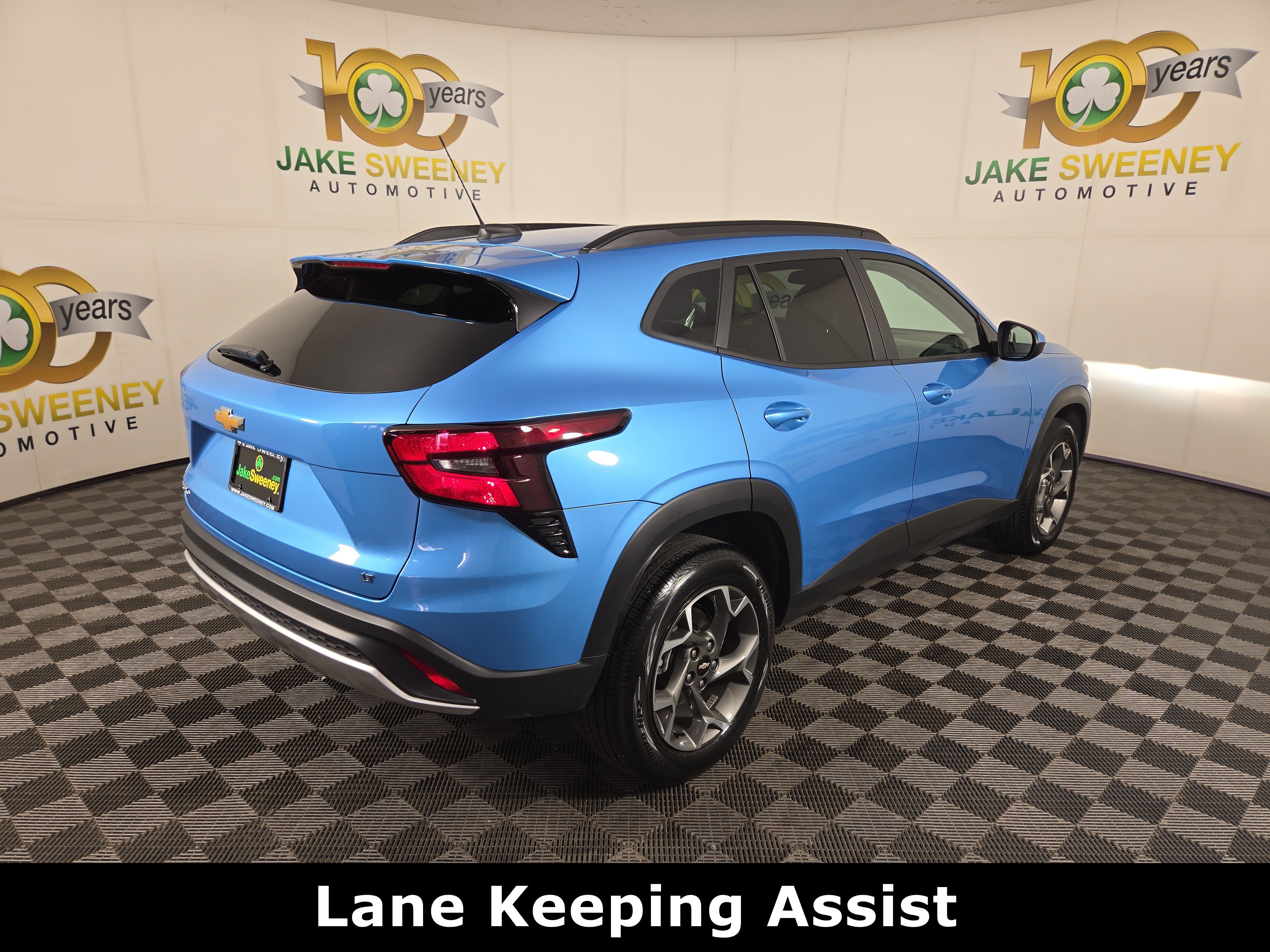 Used 2025 Chevrolet Trax LT w/ LT Convenience Package FWD image 9