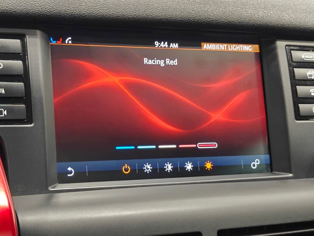 Used 2018 Land Rover Discovery Sport HSE Luxury image 46