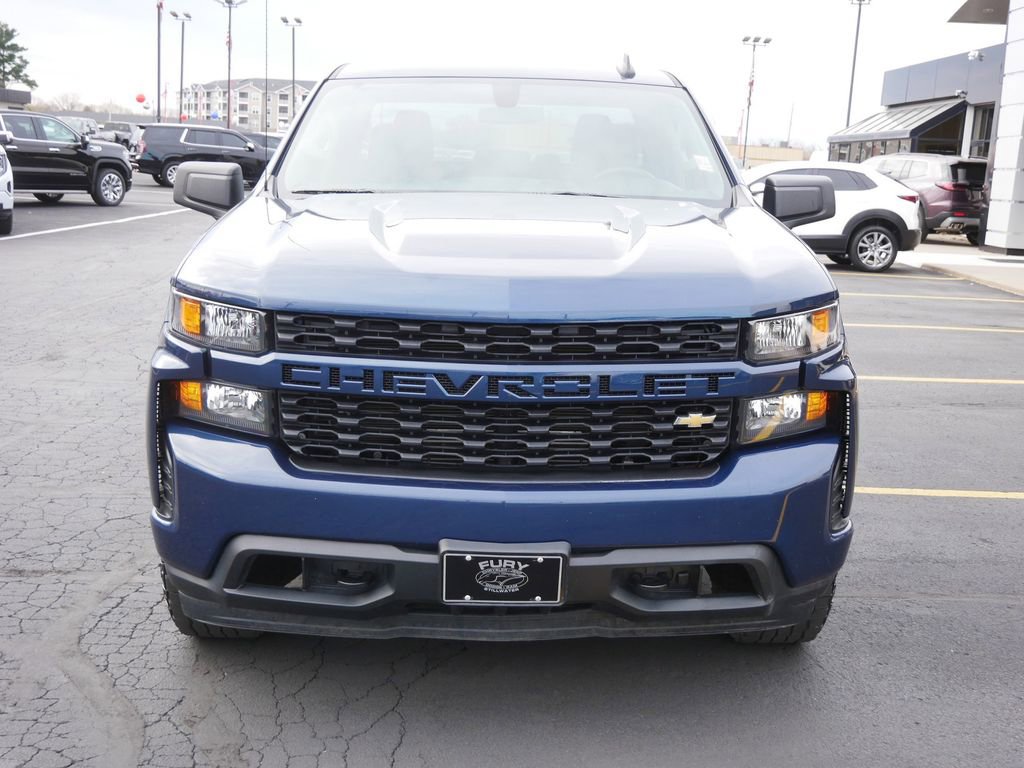 Used 2021 Chevrolet Silverado 1500 Custom image 3
