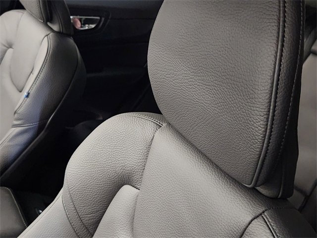 New 2025 Volvo XC60 B5 Plus w/ Climate Package image 15