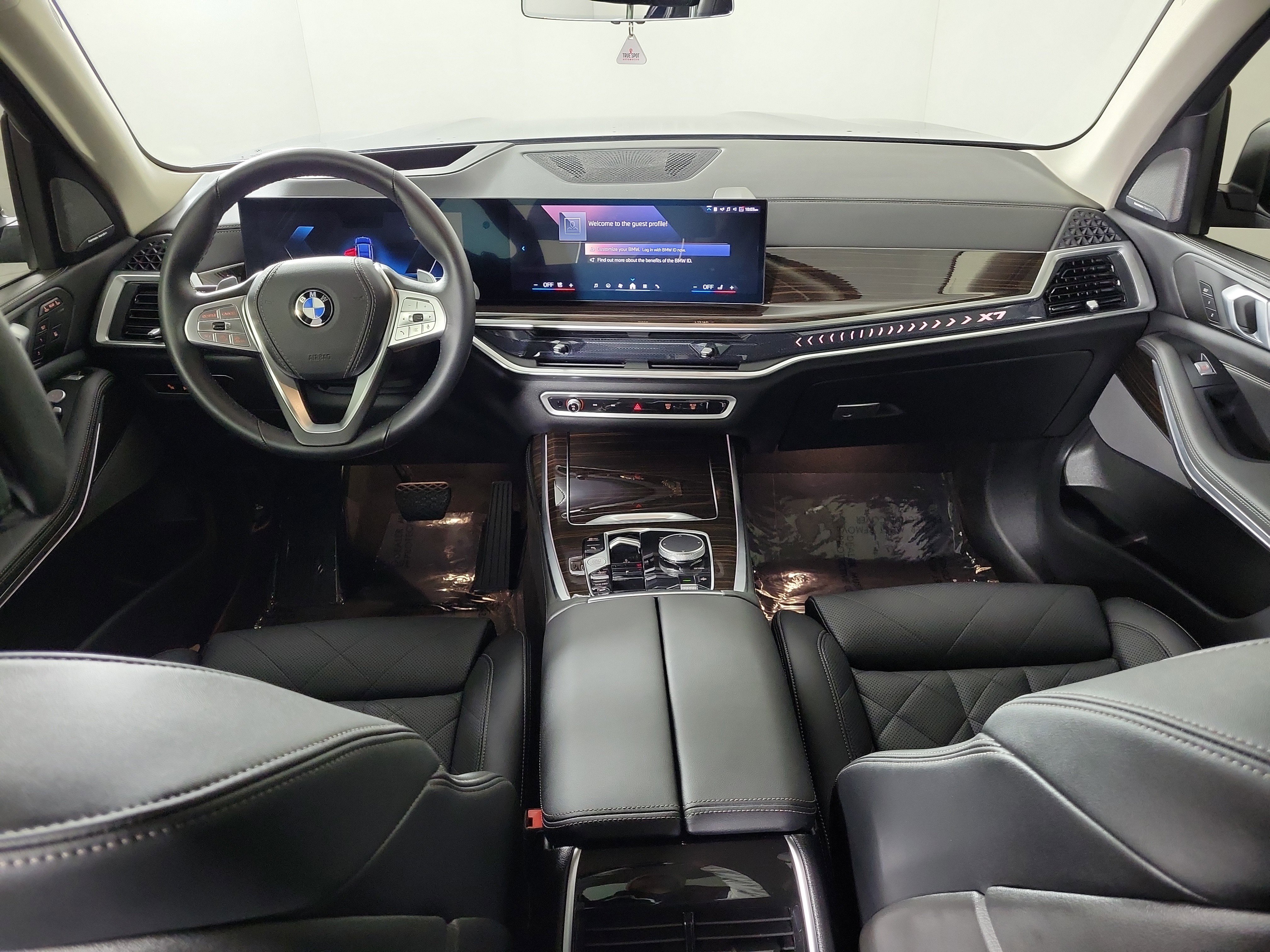 Certified 2024 BMW X7 xDrive40i image 11