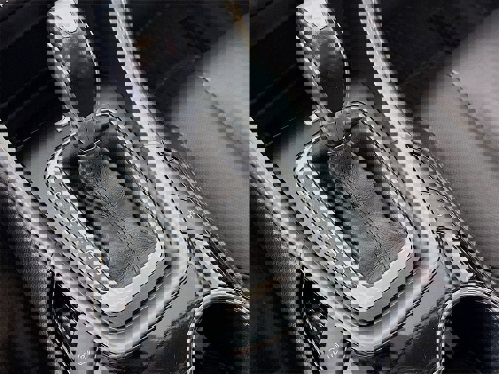 Used 2015 Ford Fusion Titanium image 11