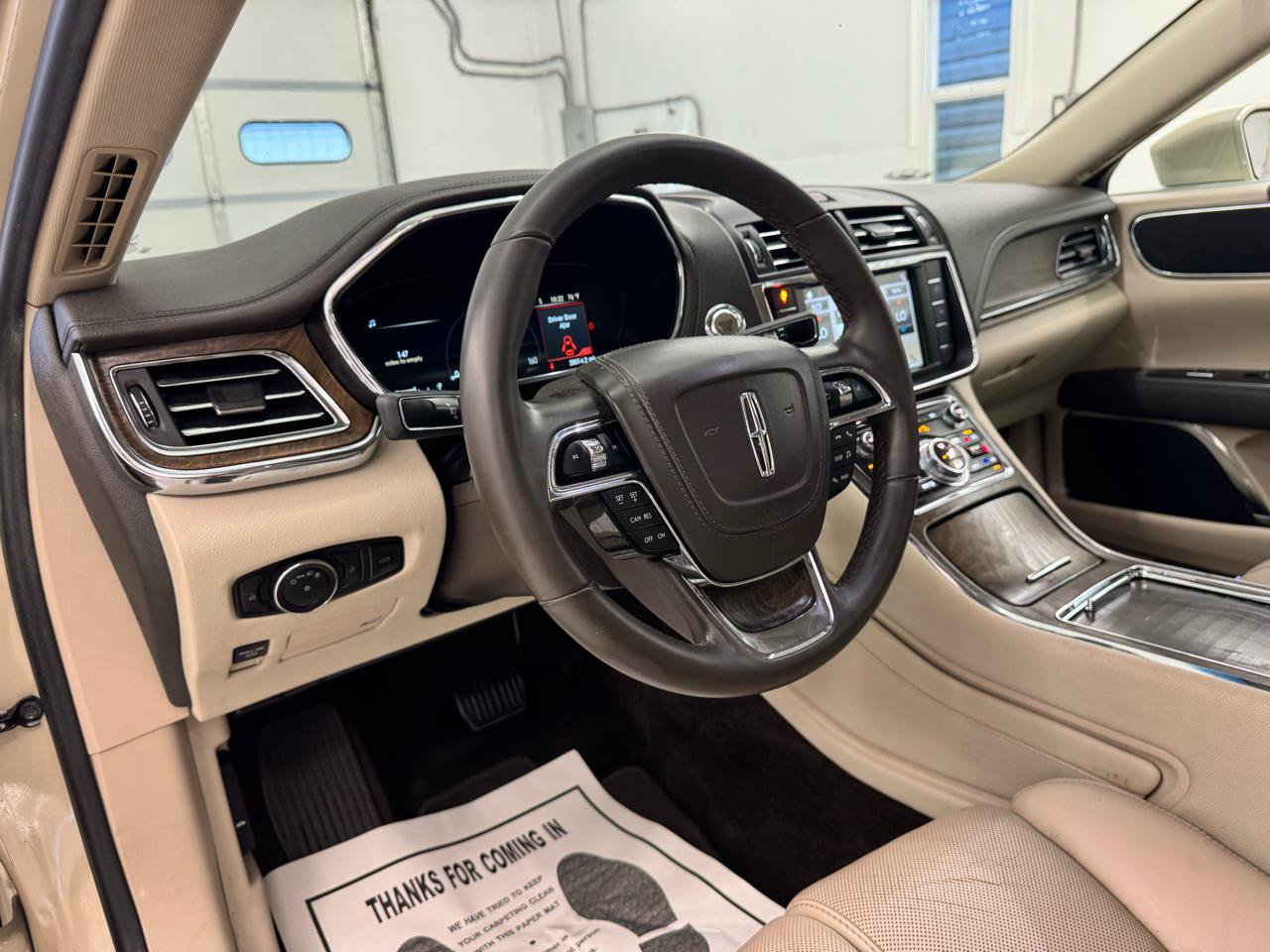 Used 2018 Lincoln Continental Select FWD image 15