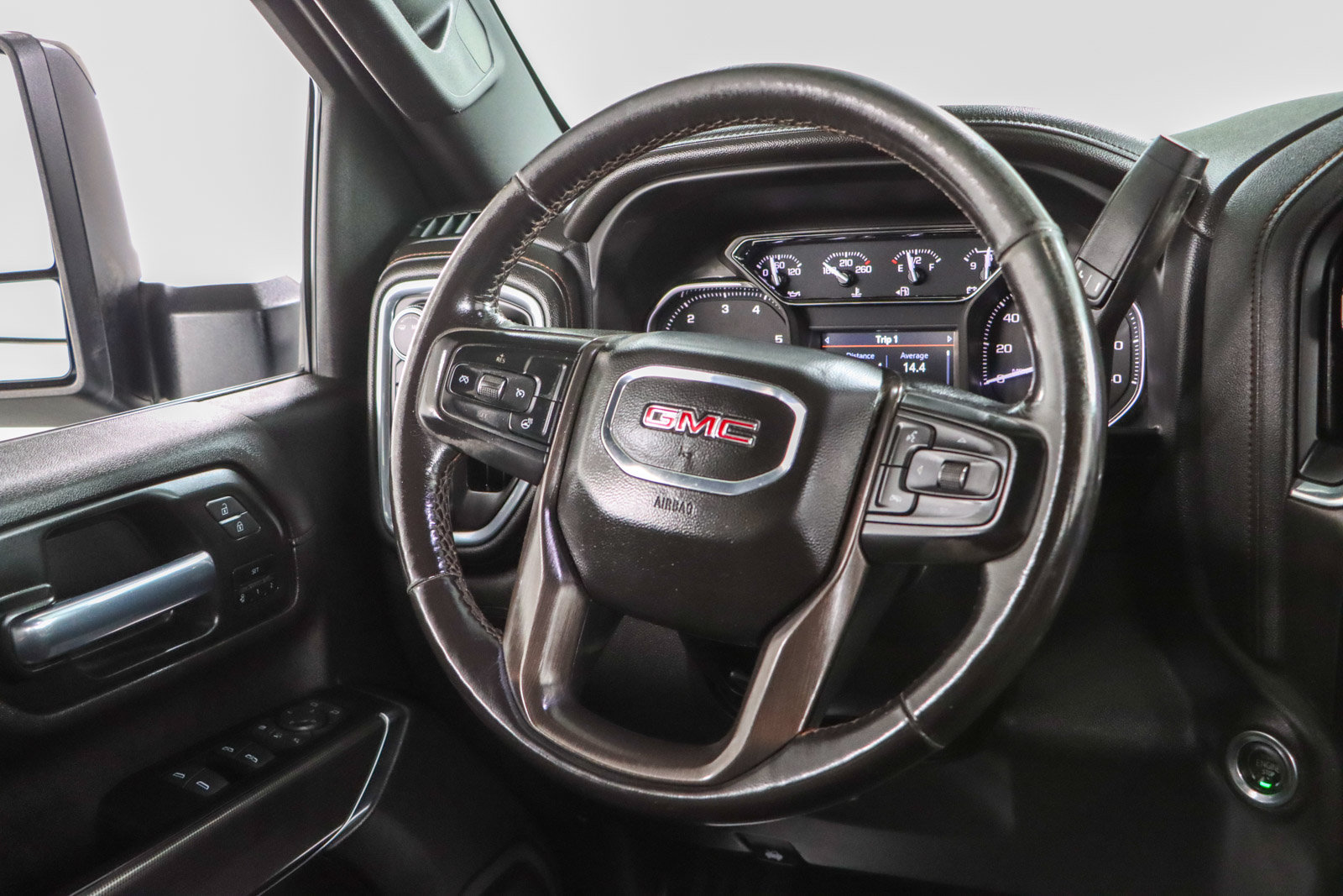 Used 2023 GMC Sierra 2500 AT4 w/ Gooseneck/5TH Wheel Package AWD/4WD image 13