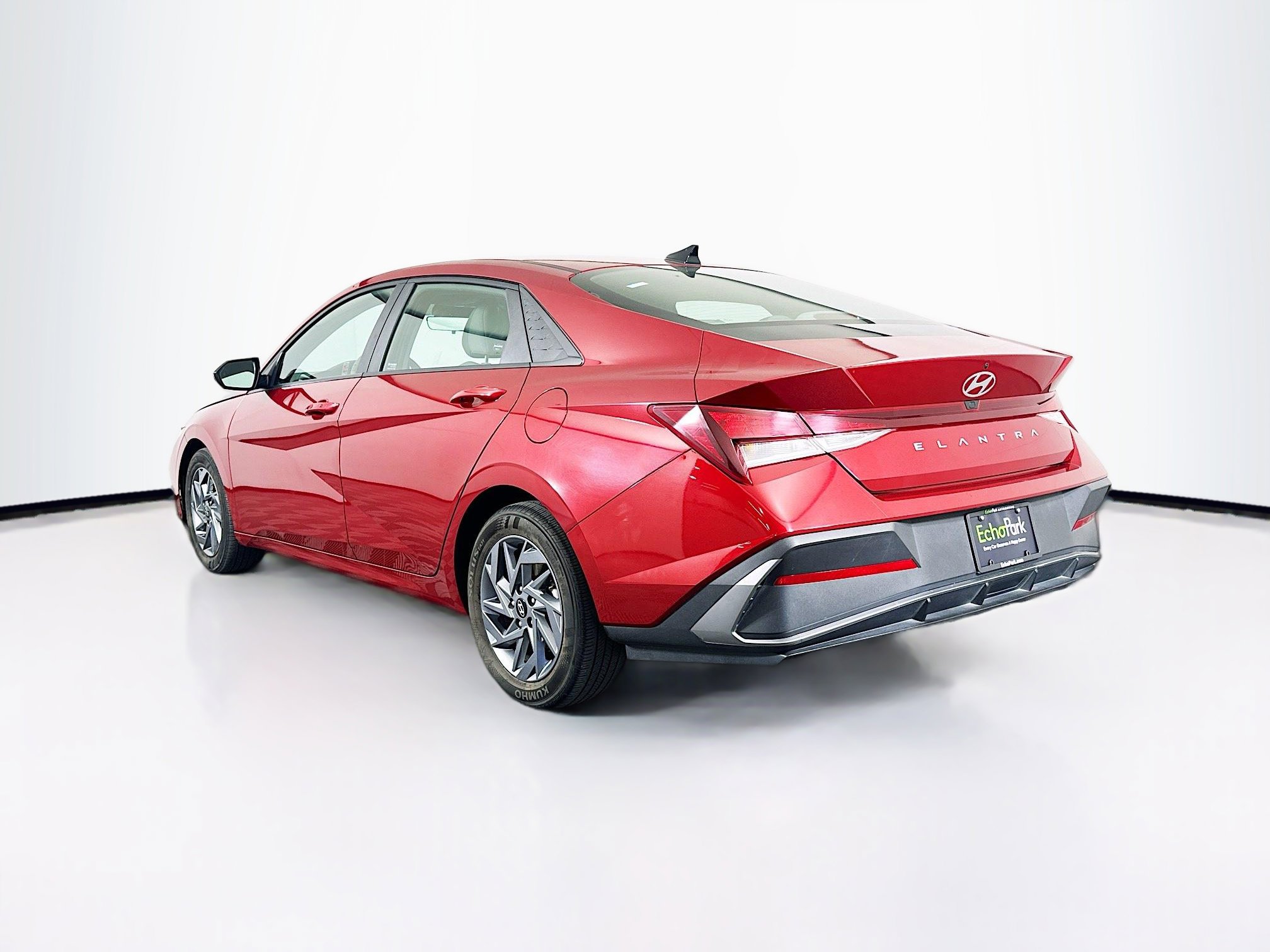 Used 2024 Hyundai Elantra SEL image 5