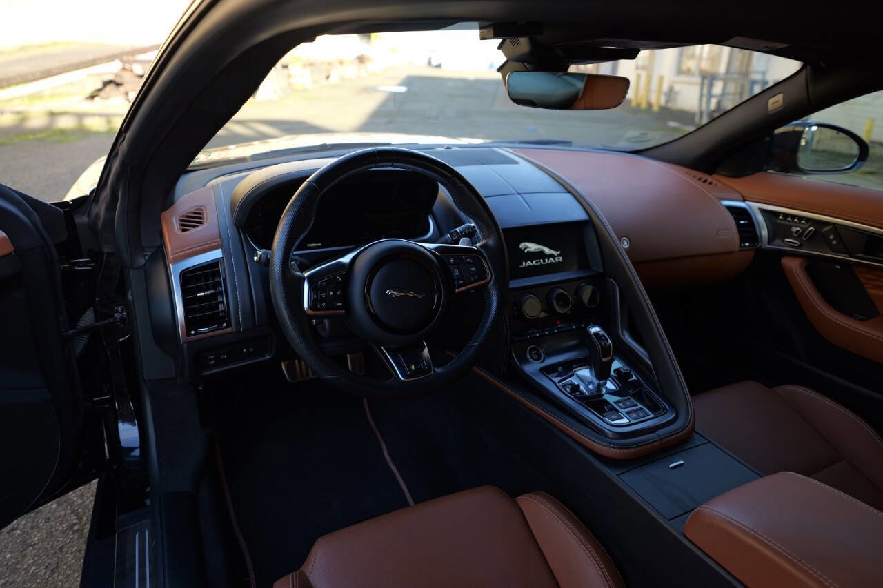 Used 2021 Jaguar F-TYPE R image 69