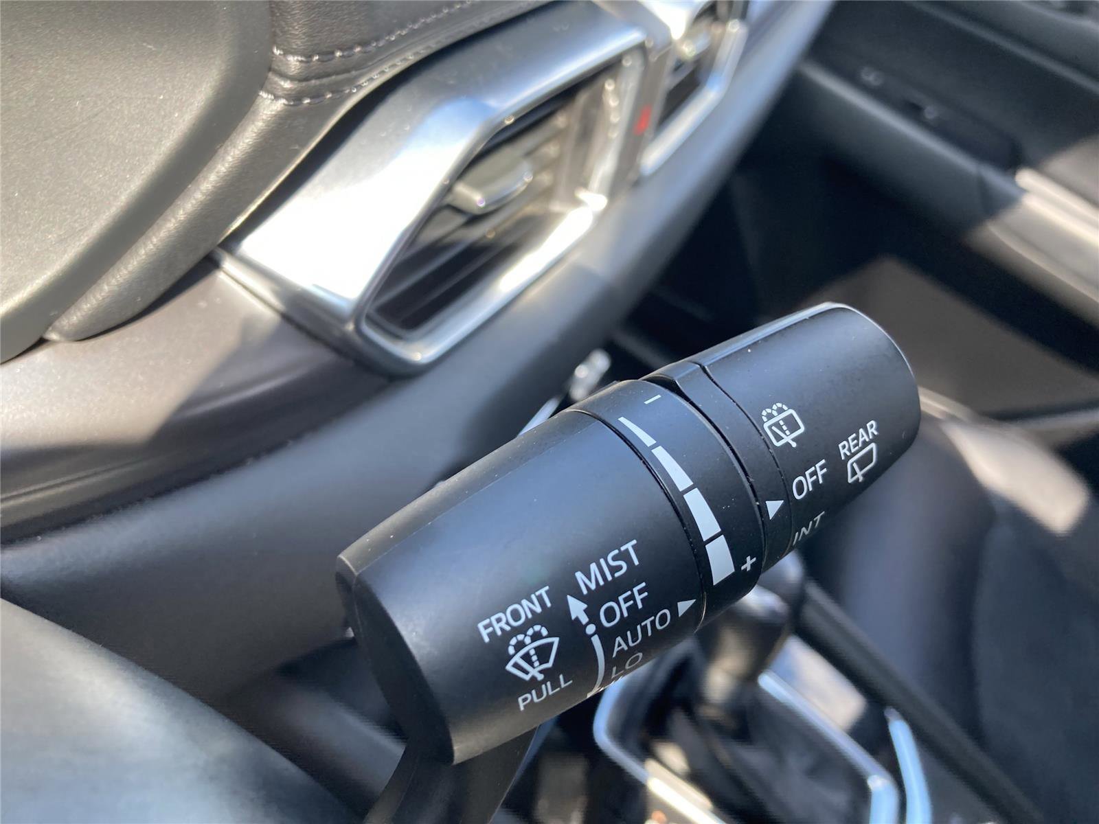 Used 2019 MAZDA CX-5 Touring image 22