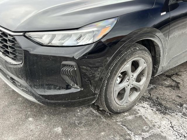 Certified 2024 Ford Escape ST-Line w/ Tech Pack #1 image 7