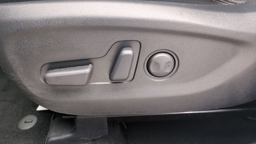 Used 2021 Kia Sportage EX image 19