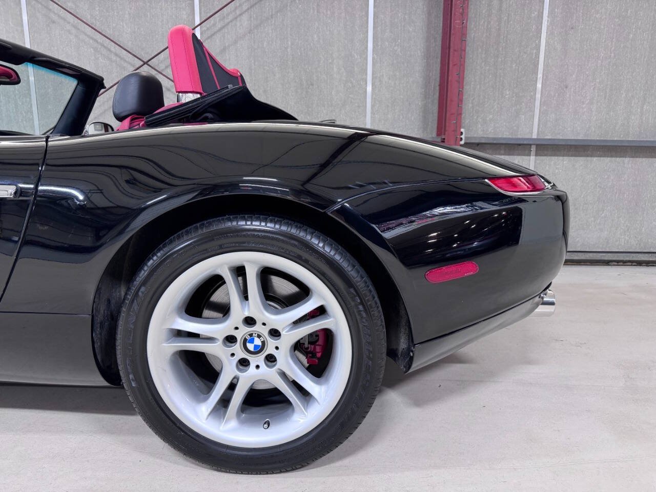 Used 2002 BMW Z8 RWD image 12