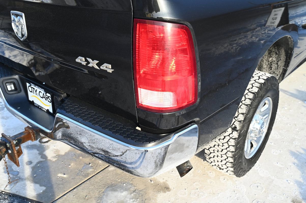 Used 2018 RAM 2500 Tradesman w/ Chrome Appearance Group image 12