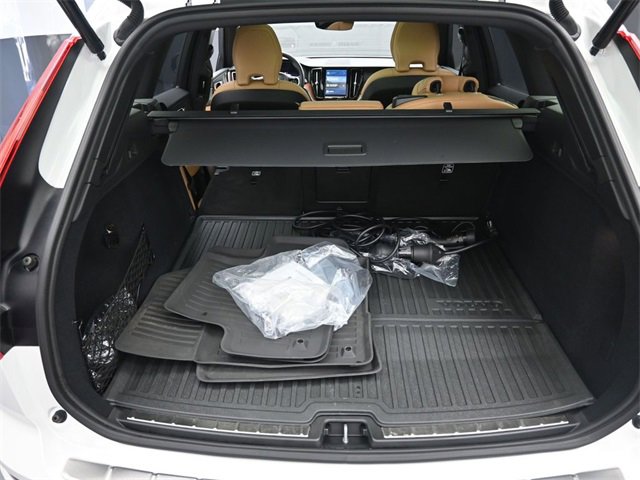 Used 2025 Volvo XC60 T8 Ultra w/ Protection Package Premier image 24