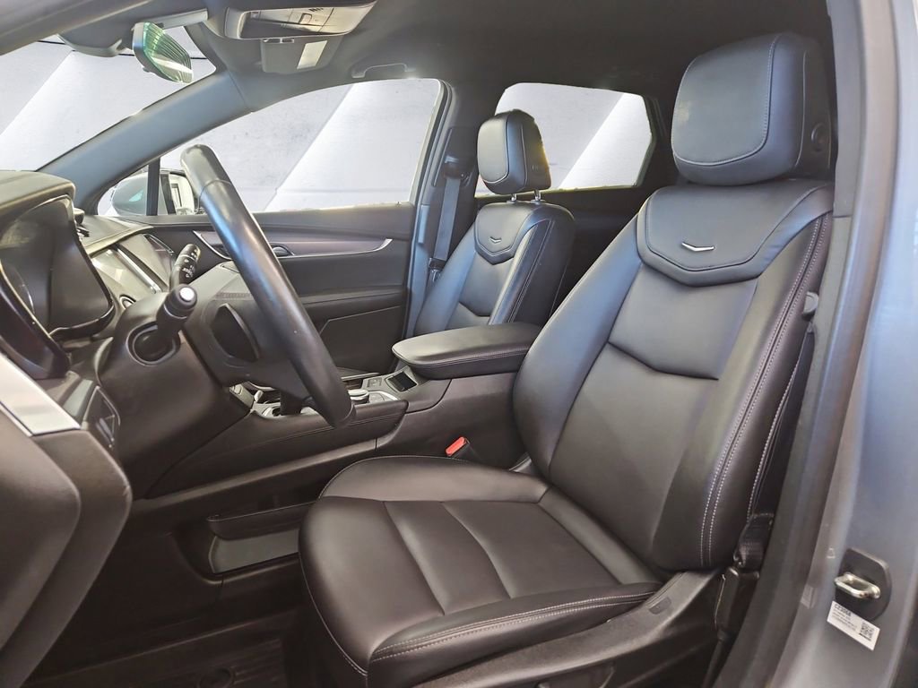 Used 2023 Cadillac XT5 Luxury image 8