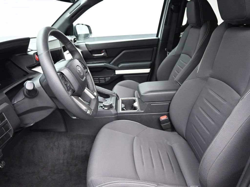 Used 2024 Toyota Tacoma TRD Sport AWD/4WD image 17