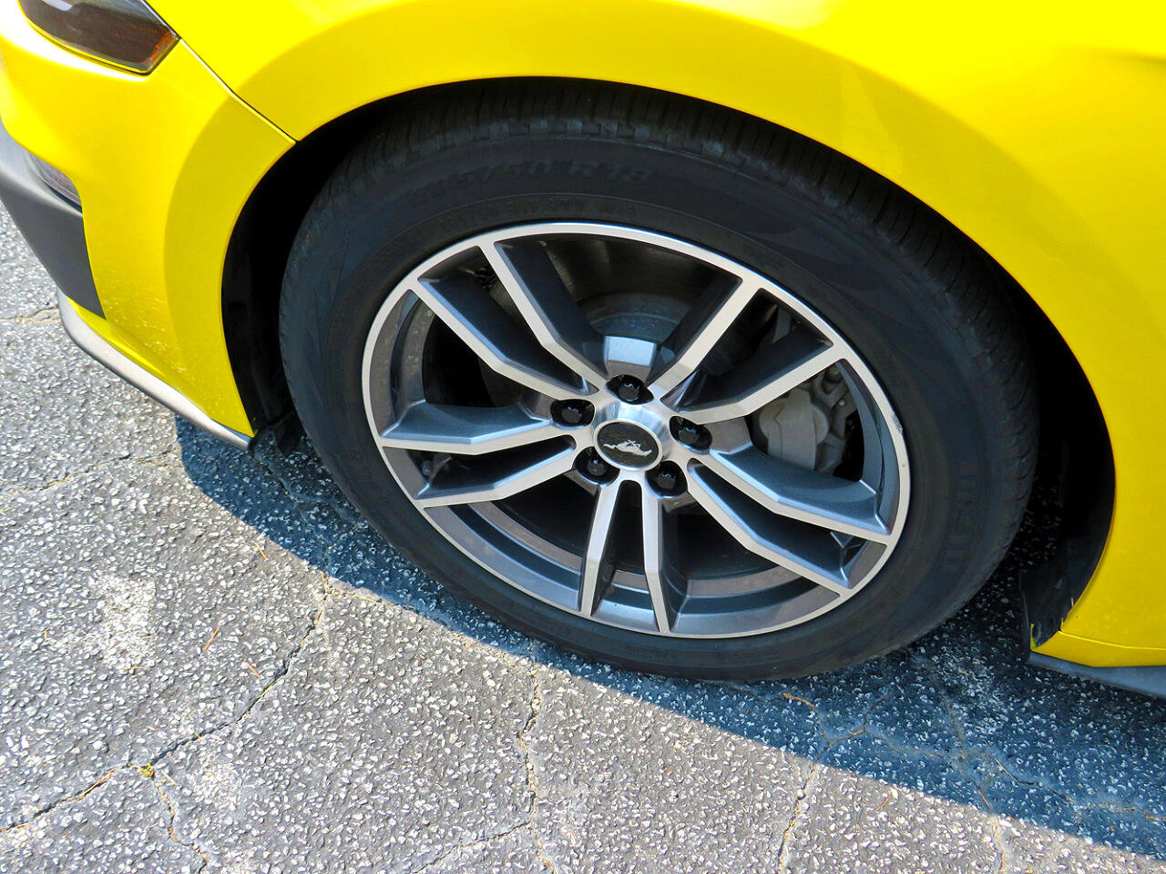 Used 2018 Ford Mustang GT Premium image 11