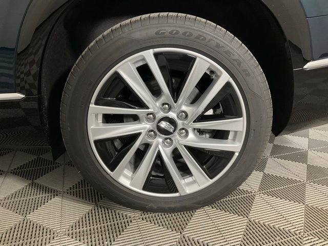 New 2026 Cadillac Vistiq Luxury image 35