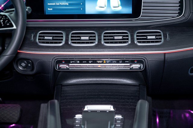 Certified 2026 Mercedes-Benz GLS 450 4MATIC image 19