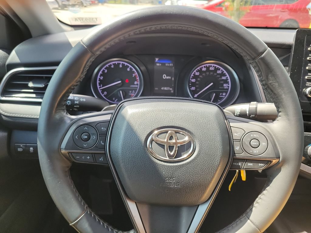 Used 2021 Toyota Camry SE FWD image 8