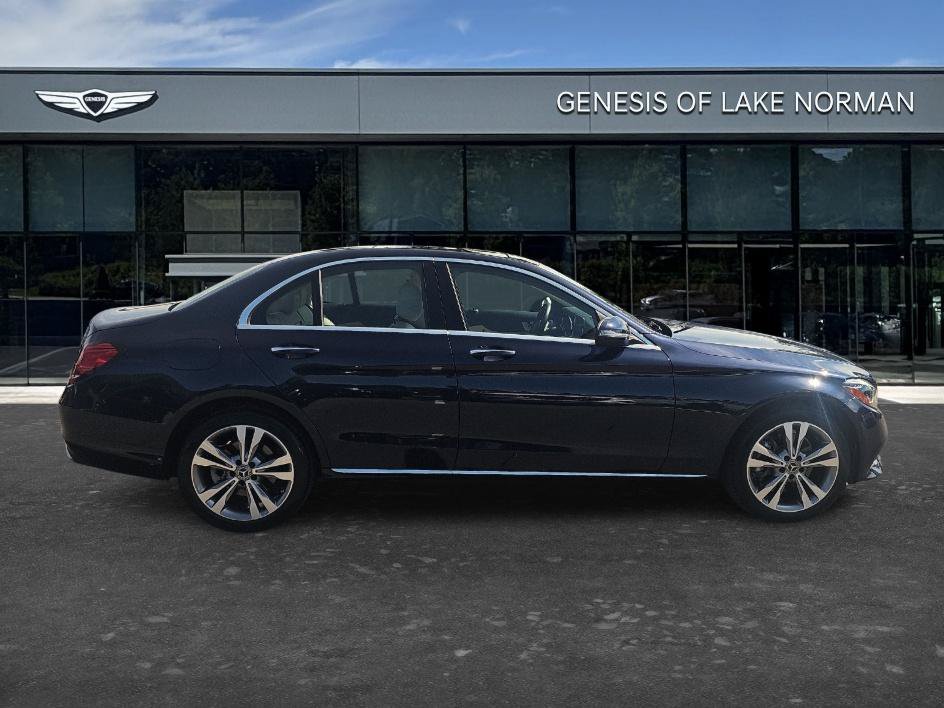 Used 2020 Mercedes-Benz C 300 4MATIC Sedan image 4