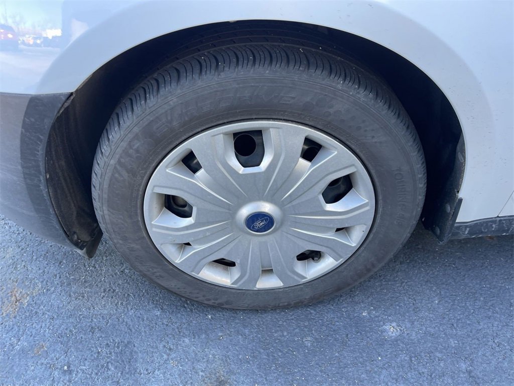 Used 2022 Ford Transit Connect XL image 2