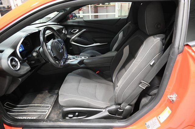 Used 2021 Chevrolet Camaro LT w/ RS Package image 10