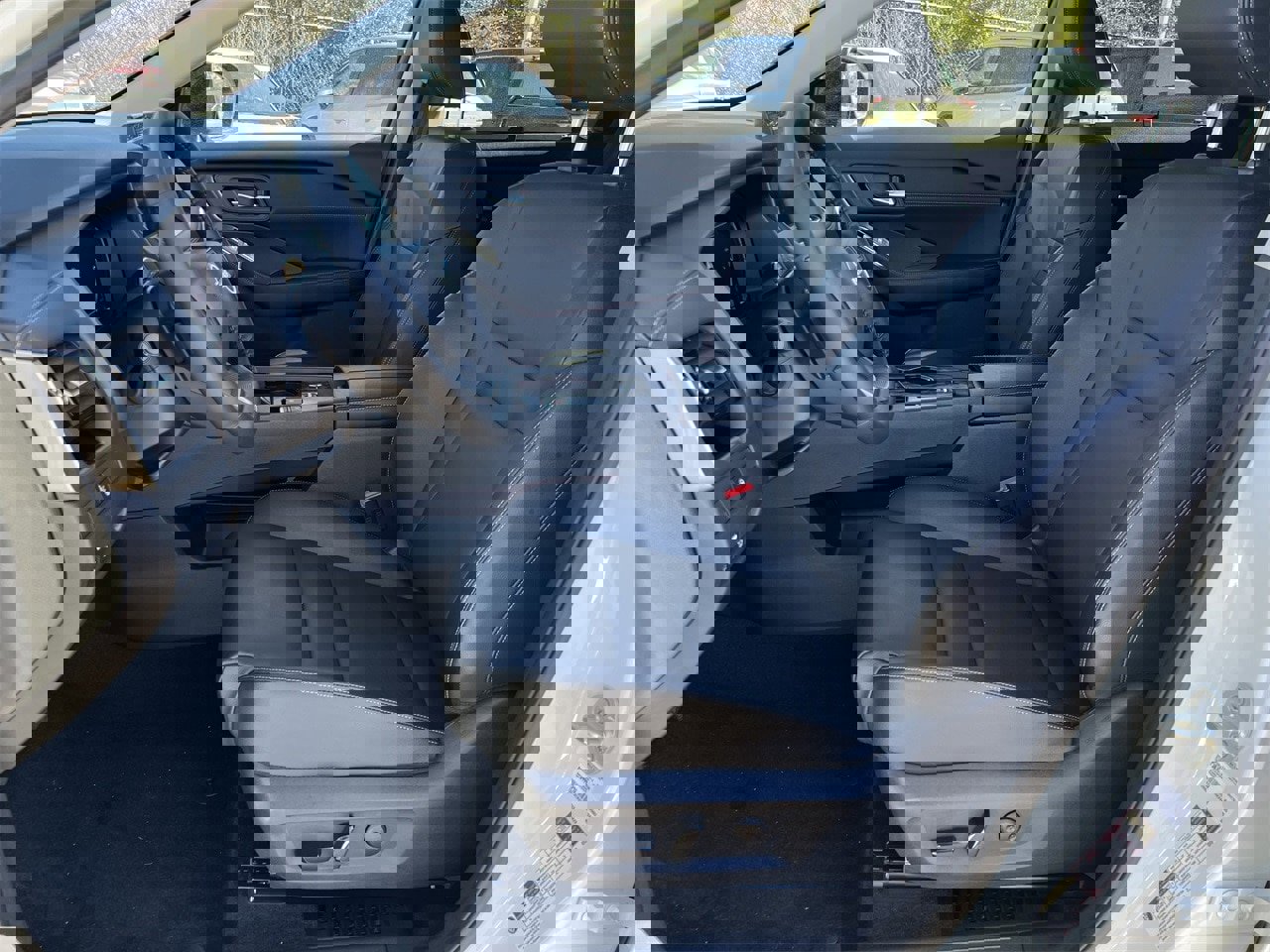 Certified 2025 Nissan Rogue SL w/ Tech Package image 20