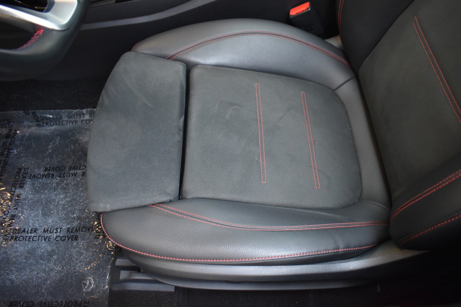Used 2021 Mercedes-Benz A 35 AMG 4MATIC image 32