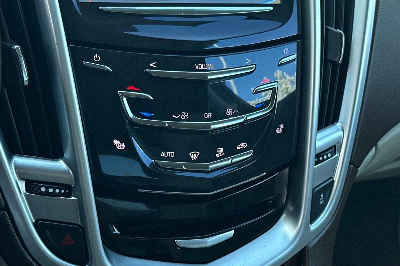 Used 2015 Cadillac SRX Performance w/ Driver Awareness Package image 21