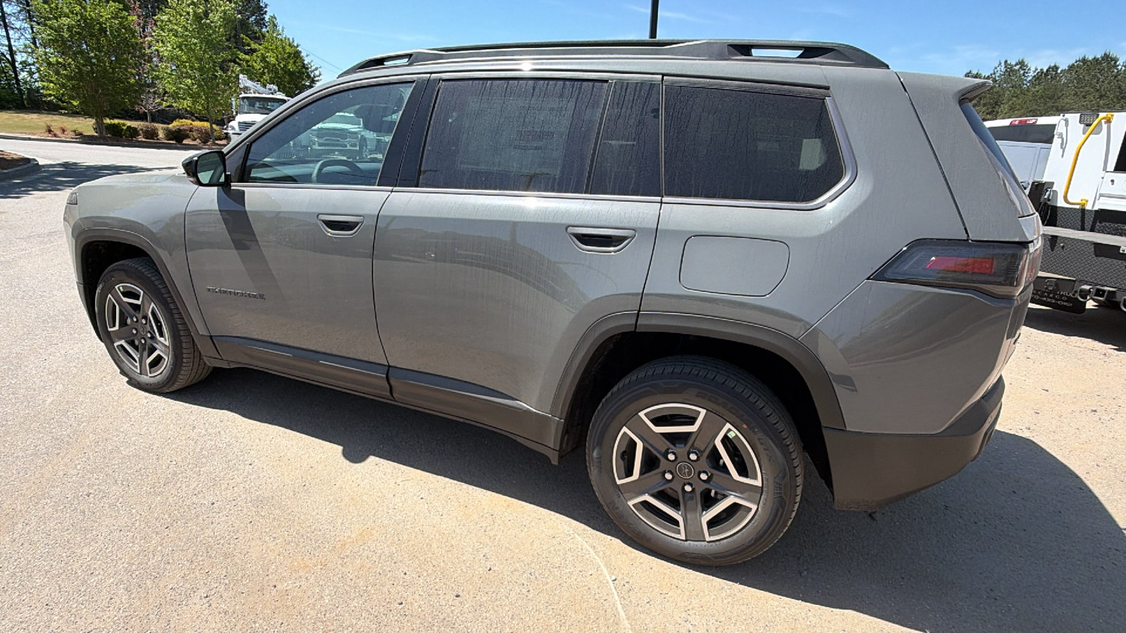 Certified 2026 Jeep Cherokee Limited AWD/4WD image 10