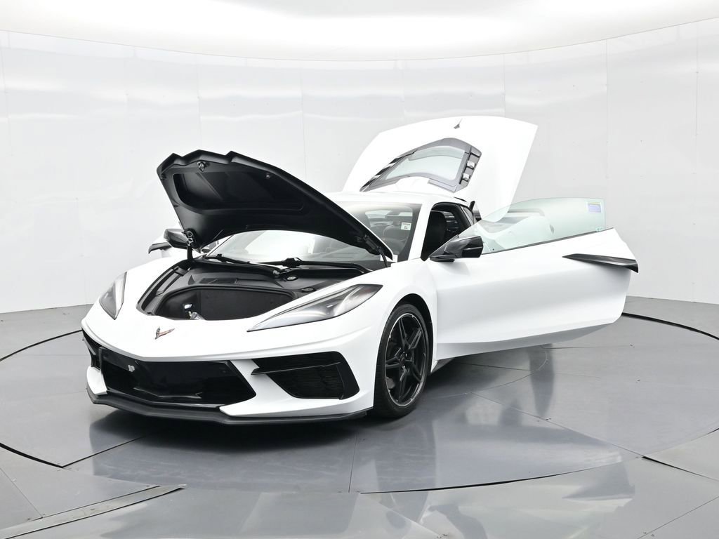 Used 2022 Chevrolet Corvette Stingray Premium Cpe w/ Z51 Performance Package image 26