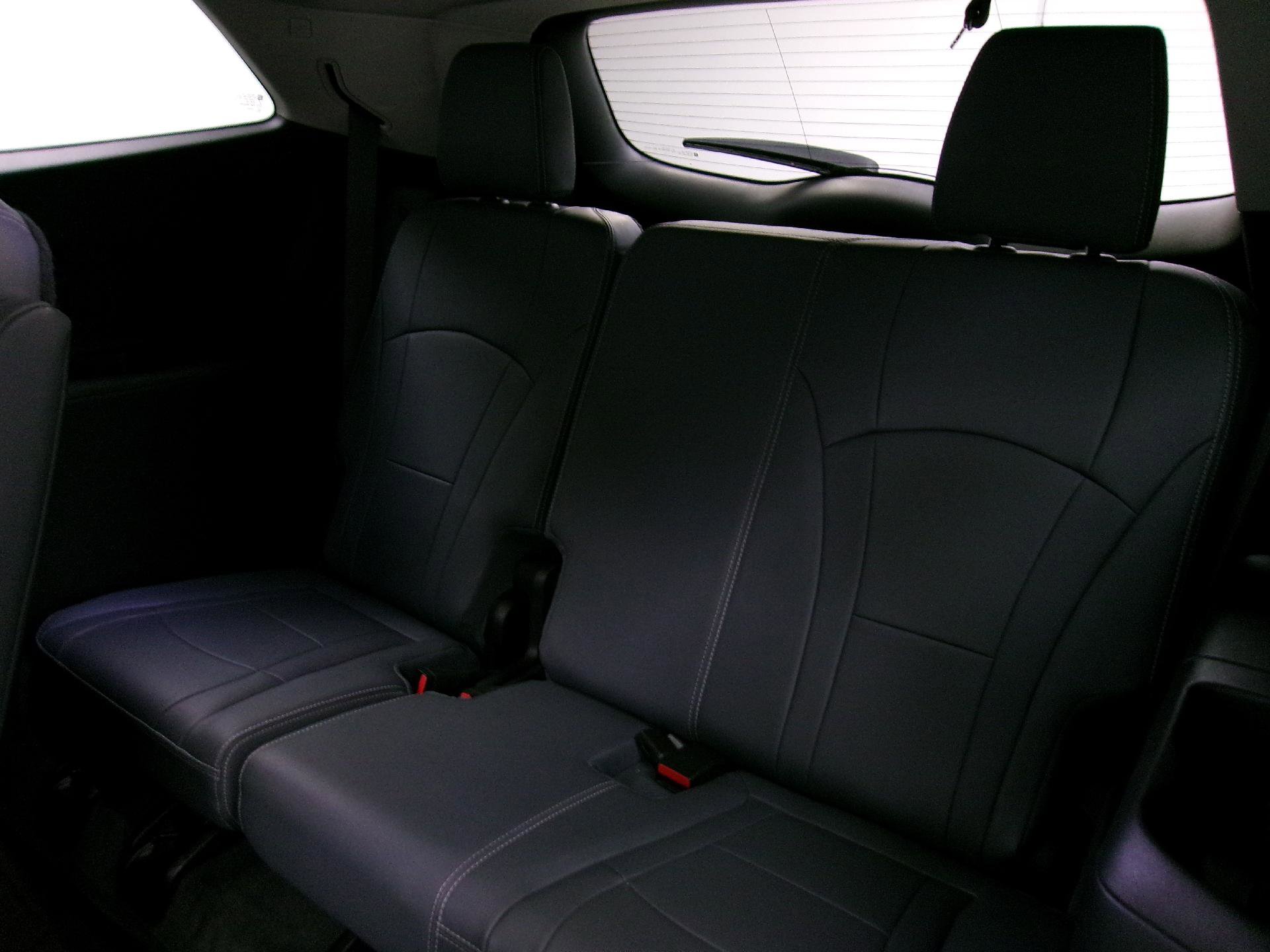 Used 2021 Buick Enclave Essence image 10